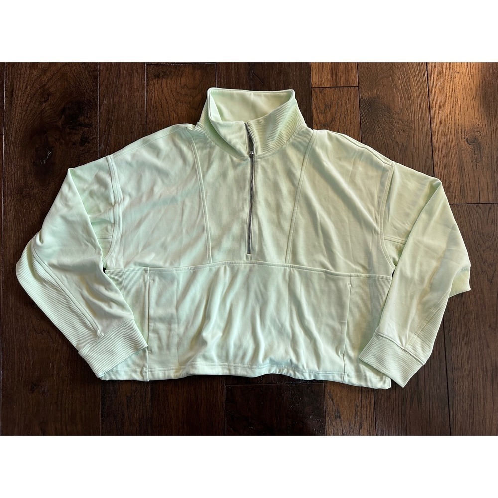 Athleta Seasoft Womens XL Honeydew Quarter Zip Pullover Cropped Sweatshirt